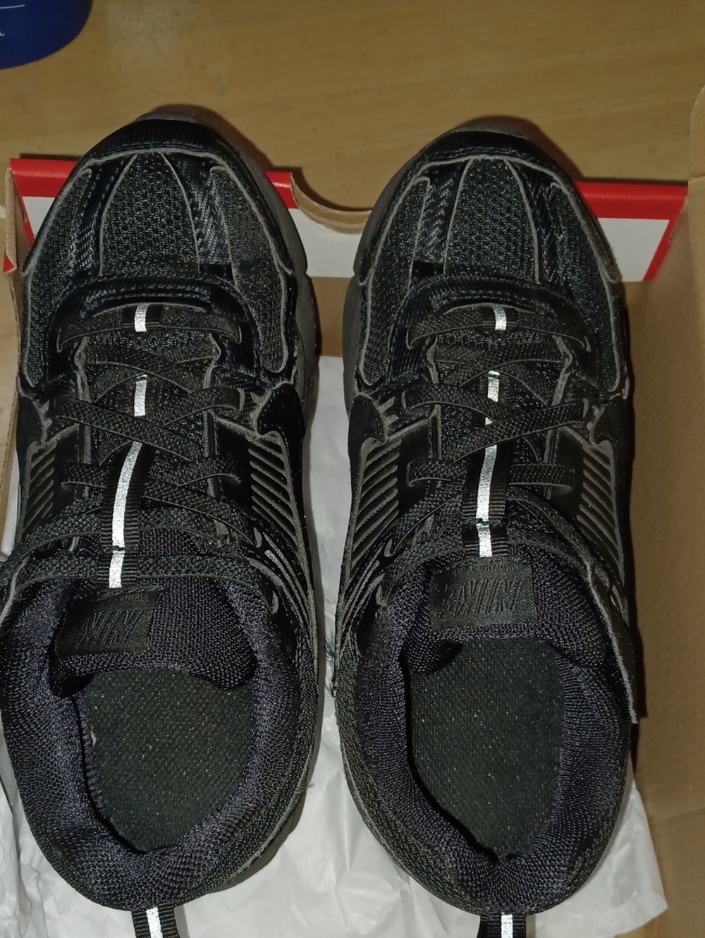 Nike Vomero 5 Preschool Black Athletic Sneakers For Kids Size 2.5Y - Picture 7 of 12